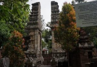 Makam Tembayat Monumen Islamisasi Jawa Tengah Bagian Selatan